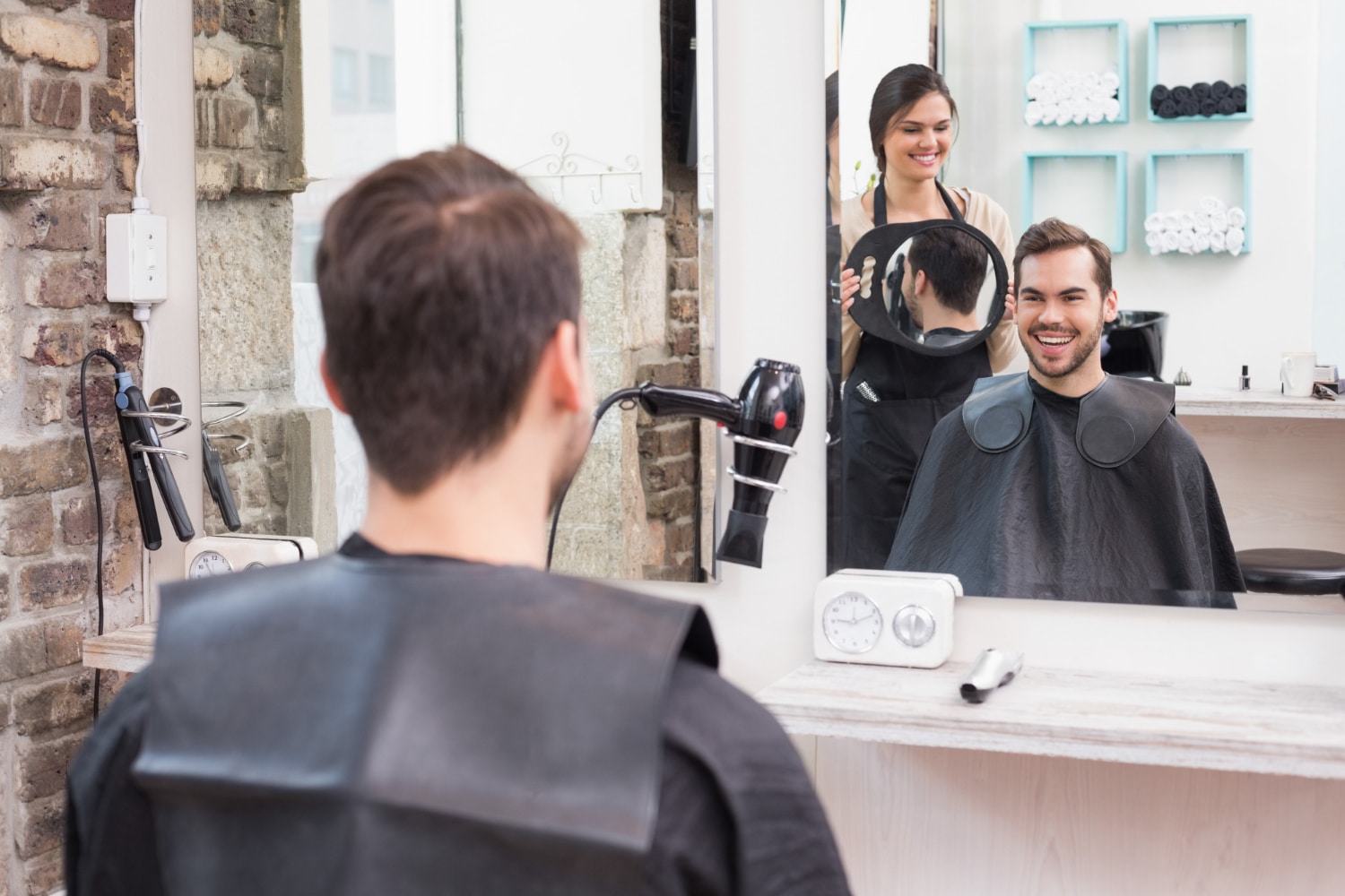 Spiegel nach Maß Berlin – millimetergenau montiert